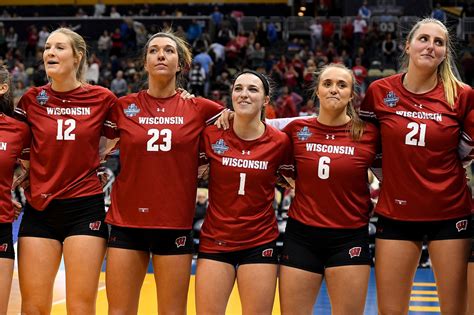 Wisconsin Badgers Volleyball Recruiting Kelly Sheffield Reels In
