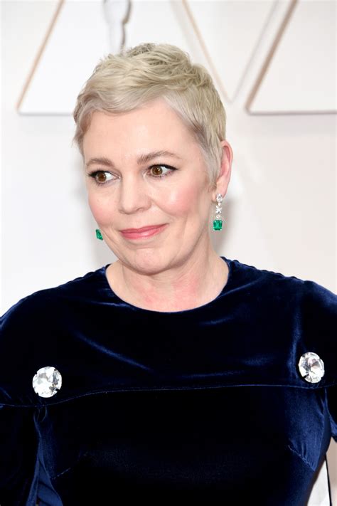 The Story Behind Olivia Colmans New Blonde Hair At The Oscars 2020