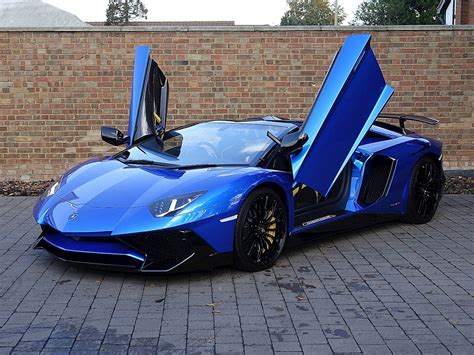 Lamborghini Veneno Blue