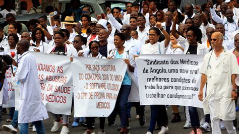 Médicos Angolanos Protestam Por Melhores Condições De Trabalho Correio Da Kianda Notícias De