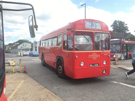 London Transport Preserved • Rf518 • Mll936 Route 284 Flickr