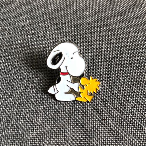 Cute Vintage Peanuts Snoopy And Woodstock Enamel Pin Etsy Snoopy