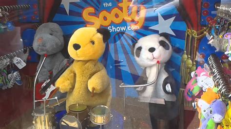 Sooty And Sweep Rocking The Joint Youtube