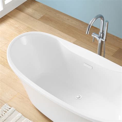 Ove Decors Riley 29 In W X 60 In L White Acrylic Oval Reversible Drain Freestanding Soaking
