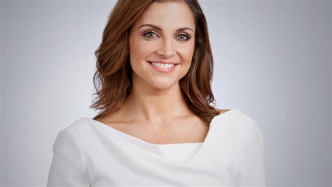 Paula Faris Departing The View Gma Weekend But Will Stay With Abc