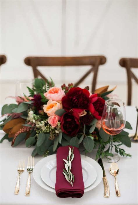 25 Charming Burgundy Wedding Ideas For Fall And Winter Weddings