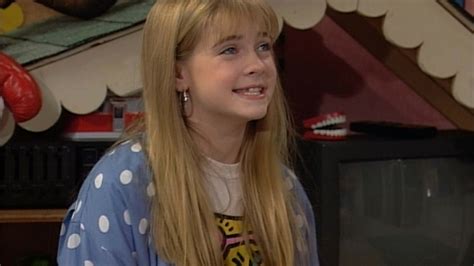 watch clarissa explains it all season 3 episode 5 punch the clocks full show on paramount plus
