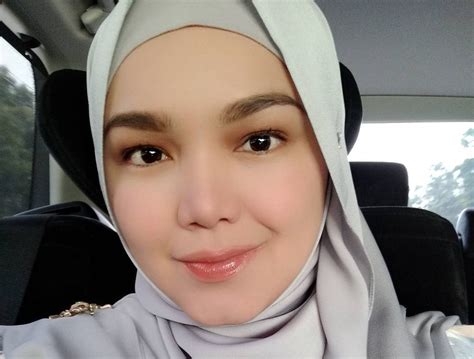 Upload, livestream, and create your own videos, all in hd. Dato' Siti Nurhaliza Has Just Been Awarded A Dato' Sri ...