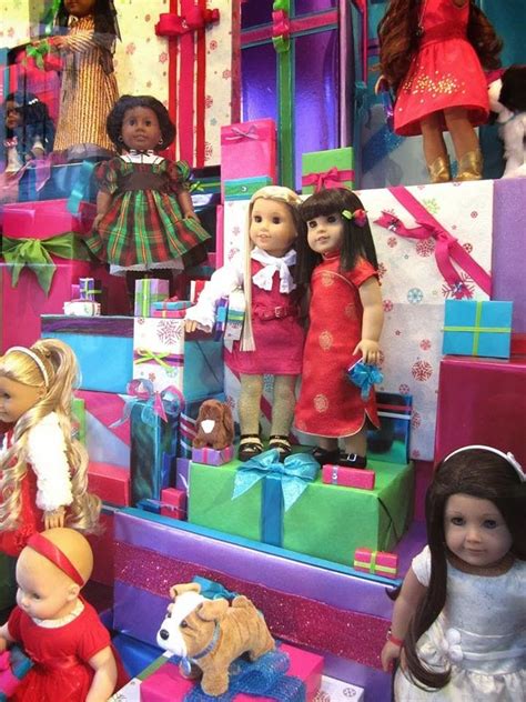 Living A Dolls Life News Agp Holiday Window Displays Merry And Bright Holiday Window