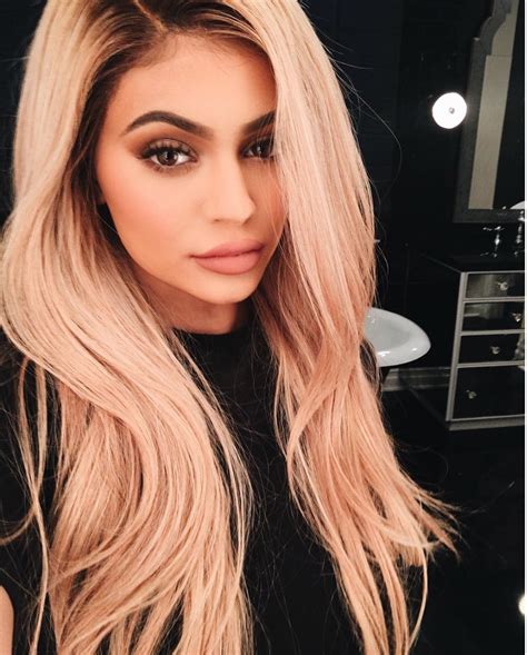 Kylie Jenner Has Blonde Hair Kylie Jenner Hair Color Trends