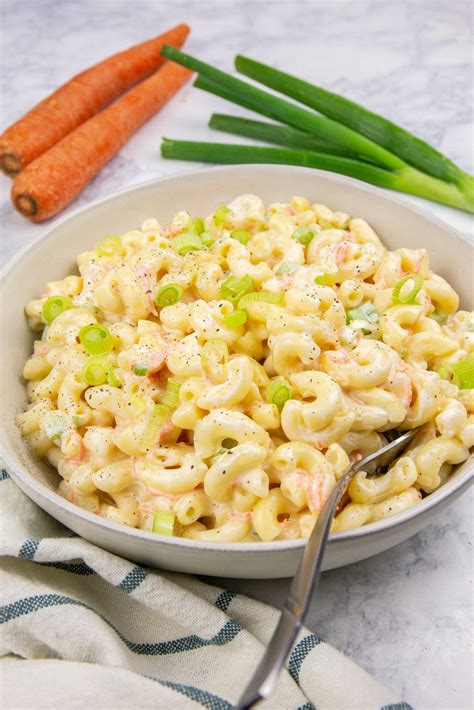 While macaroni is still hot, sprinkle on vinegar and add carrot and onion. Hawaiian Macaroni Salad Recipe | Wanderzest