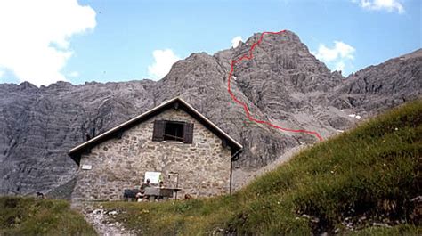 A.) ist eine schutzhütte in den allgäuer alpen an der nordseite der. Photos zur Urbeleskarspitze