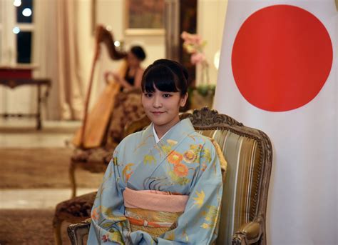 Princess Mako Who Is Japanese Royal Giving Up Her Title To Marry Former Classmate The