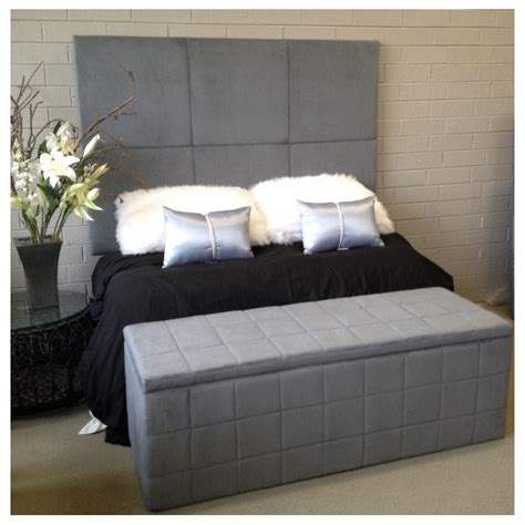 Most modern beds consist of a soft, cushioned mattress on a bed frame. The Block Queen Size Bed Head - Plumindustries