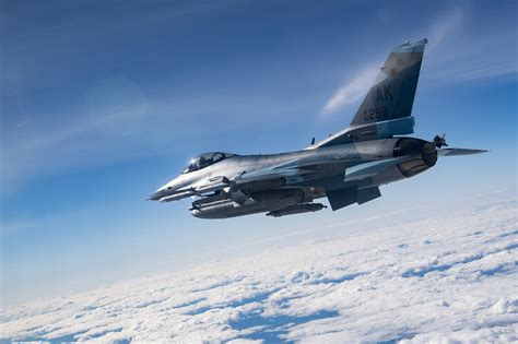 Three F 16 Fighting Falcon Jets