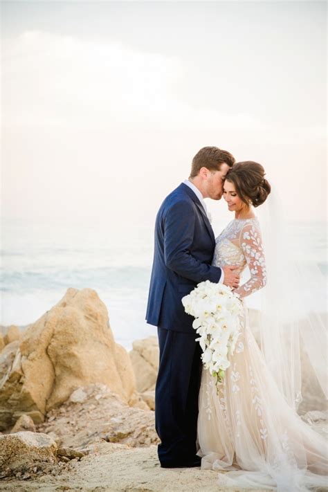 Have a look at the these intimate feeling photographs of angie and johnny's beach wedding engagement. 24 Elegant Summer Wedding Ideas | Tulle & Chantilly ...