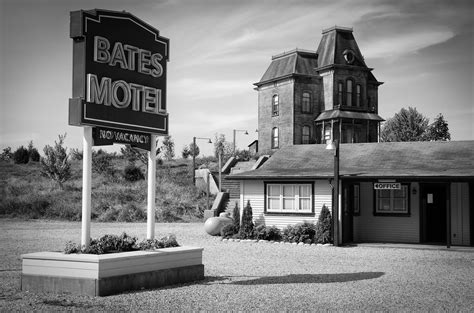 Bandw Bates Motel And Psycho House Mike Browne Flickr