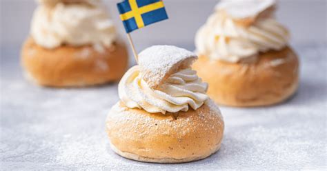 A light and delicious dessert that makes a creative christmas wreath. 15 Traditional Swedish Desserts - Insanely Good