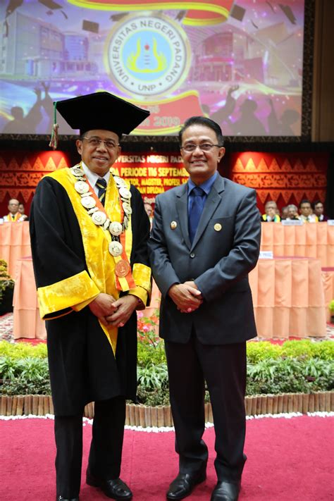 Rektor Unp Prof Ganefri Masuk Finalis Academic Leader Kemenristekdikti