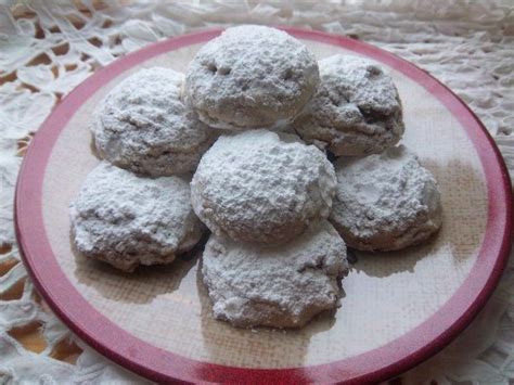This classic cookie recipe is slightly different from all the others out there. Kosicky Slovak Cookie Recipe / Vanilkové rožky | Christmas ...
