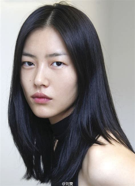 Liu Wen Mid Length Hair Hairy Hairstyles Pinterest Mid Length