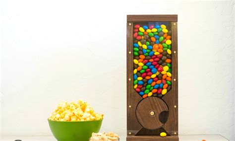 17 Hjemmelaget Candy Dispenser Planer Du Kan Diy Lett Steve Waltons