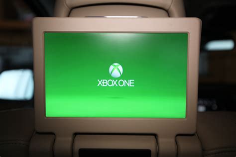 Have Xbox Will Travel Dual Hdmi In 2014 Dodge Durango Lets You Bring