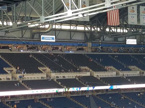 What Do You Get With Club Seats At Ford Field