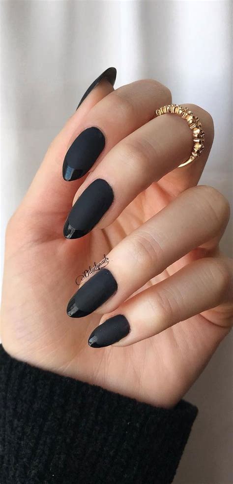 Black Tip Nail Designs