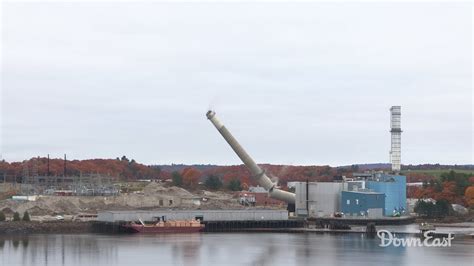 The Demolition Of The Verso Paper Mill Smokestack In Bucksport Youtube