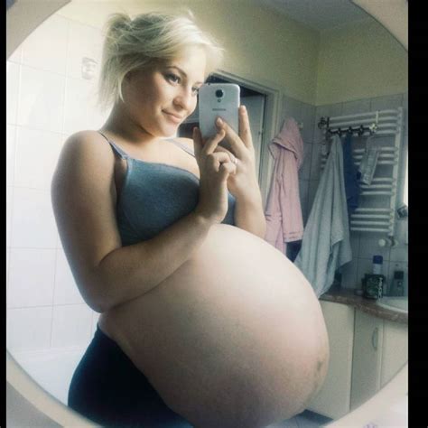 ปกพนโดย Bob Stakey ใน Pregnant belly huge