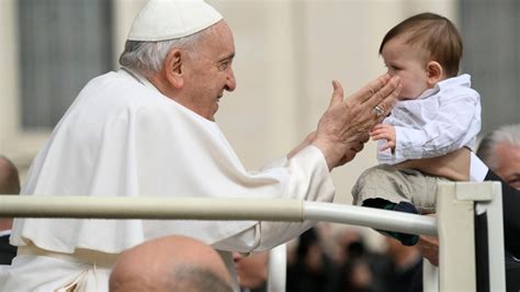 Pope At Audience All Baptized Take Part In The Churchs Mission Of Evangelization Vatican