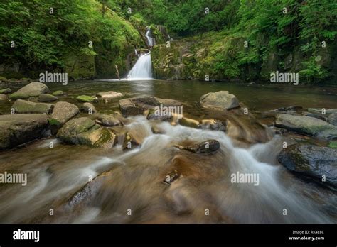 Waterfalls Hi Res Stock Photography And Images Alamy