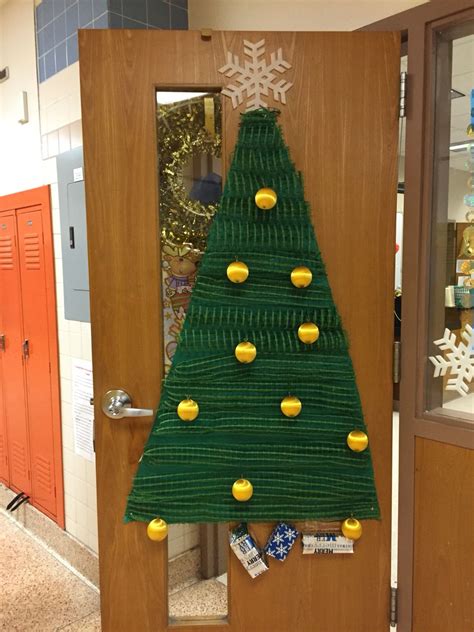 Paper Mesh Christmas Tree Classroom Door Decoration By Becky And Moi
