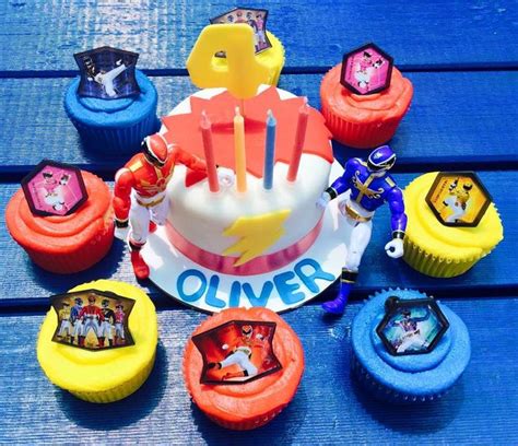 Power Ranger Mini Cake And Cupcakes Mini Cakes Cake Cupcakes