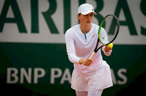 Born 31 may 2001) is a polish professional tennis player. Iga Świątek wygrała zakład z trenerem. Co czeka Piotra ...