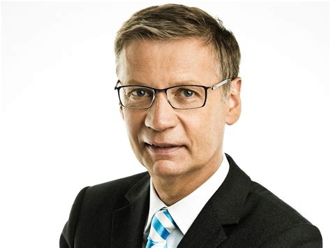 Zudem beteiligt er sich an der finanzierung. "Günther Jauch"-Aus: Talkshow läuft nur noch bis November | Promiflash.de