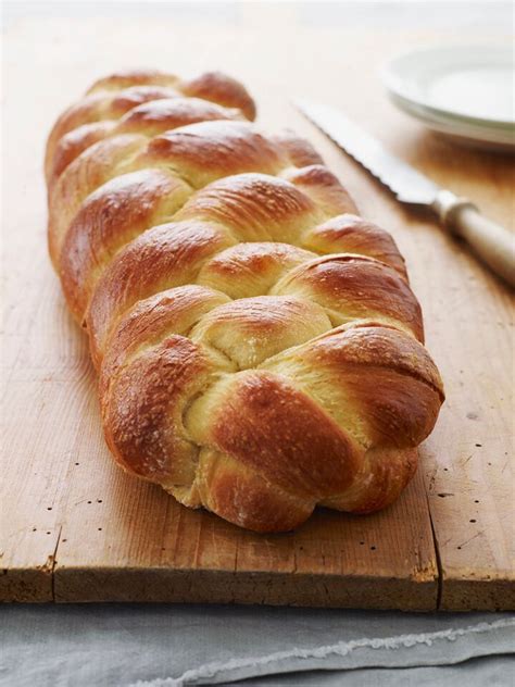 It's an easy bread that doesn't require yeast, proofing it's an easy bread that doesn't require yeast, proofing, eggs or dairy. Challah | Recipe (With images) | Recipes, Challah, No ...