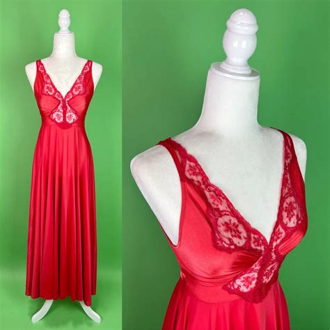 Vintage Olga Bodysilk Long Red Nightgown With Huge Sweep Size Xs