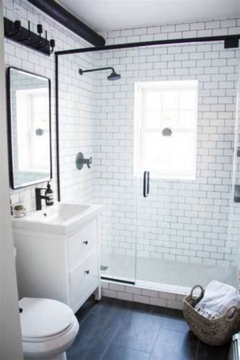 The aqua blue and white combination outside the shower stall plays an important role to brighten up the shower space. Bathroom Shower Ideas for Small Bathroom 172 - GooDSGN