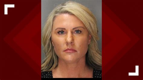 Sacramento County Sheriffs Deputy Shauna Bishop Charged For Having Sex With A Minor