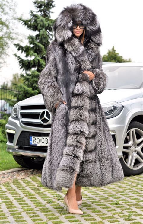 New 2016 Silver Fox Long Fur Coat Hood Clas Of Chinchilla Sable Jacket