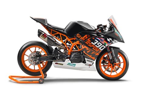 Ktm Releases New Limited Rc 390 R And Ssp300 Kit For 2018 Autoevolution