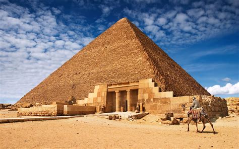 Tourism In Egypt Pyramids Of Giza