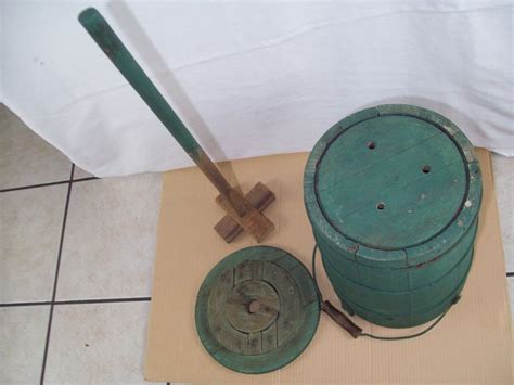 Primitive Wooden Bucket Butter Churn Comes With Lid Dasher Ebay