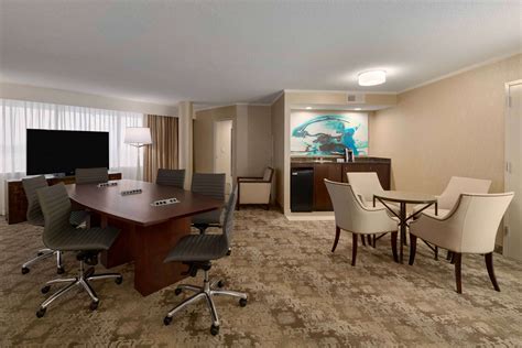 2 King Beds 2 Bedroom 2 Bath Sky Suite At Embassy Suites By Hilton