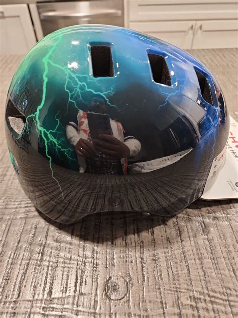 Schwinn Prospect Youth Sports Bike Helmet Ages 8 Blue Storm Skating