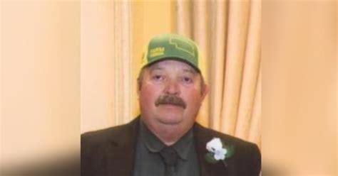 Les E Dyer Obituary Visitation And Funeral Information