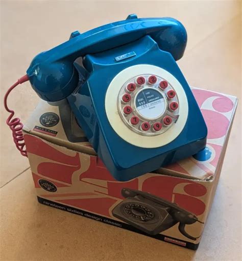 Wild And Wolf Telephone Petrol Blue Vintage Retro 746 Style Boxed