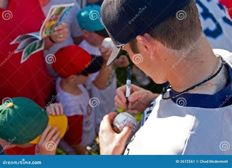 Signing Autographs Stock Image Image Of Pasttime Autograph 2672561